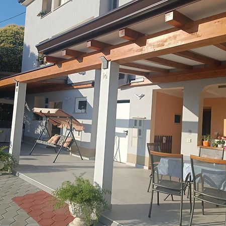 App Roko 3 Apartment Porec Exterior photo